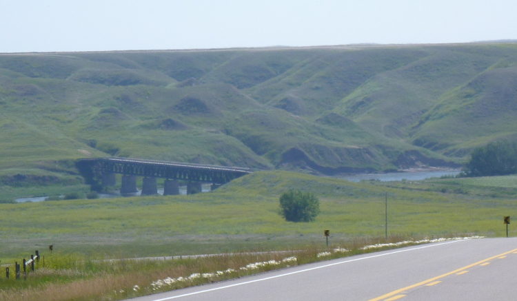 ボウ川にかかる橋