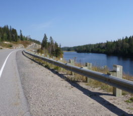 スペリオル湖沿いの１７号線