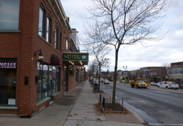 ラシュート町のホテル