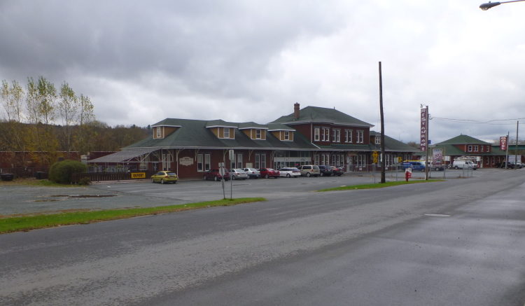 リッシュモン市のモーテル