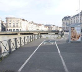 バイヨンヌのサイクリングロード