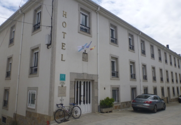 ポルトマリン町のホテル