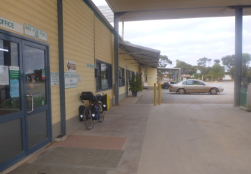 Caiguna町のキャンプ場